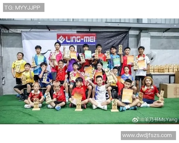 南京羽毛球队的崛起之路:从默默无闻到联赛冠军的辉煌历程 南京羽毛球队的崛起之路:从默默无闻到联赛冠军的辉煌历程