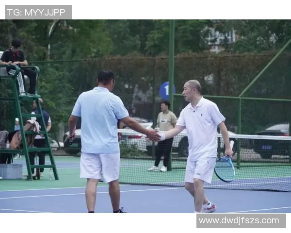 杭州网球队团队协作深度解析与其他球队的对比研究 杭州网球队团队协作深度解析与其他球队的对比研究